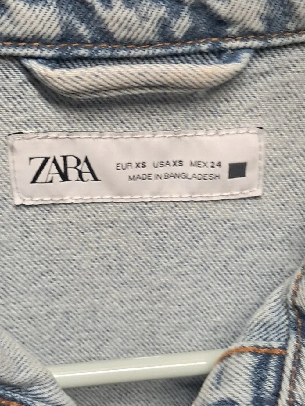 Zara Light Wash Elastic Waist Short Button Up Denim Dress Size XS - Picture 4 of 4